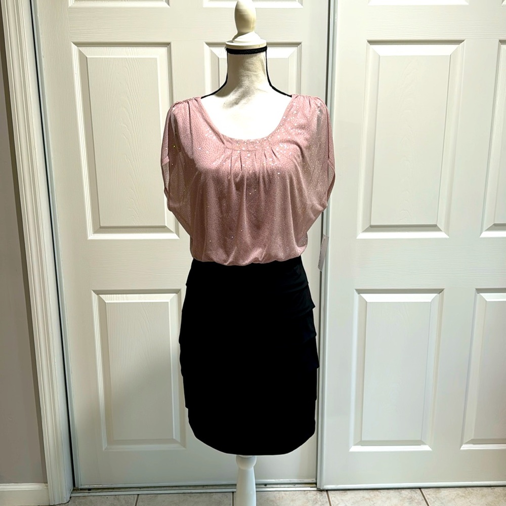 NWT Enfocus Petite Pink Sparkle Bodice Tiered Black Skirt Fitted Dress